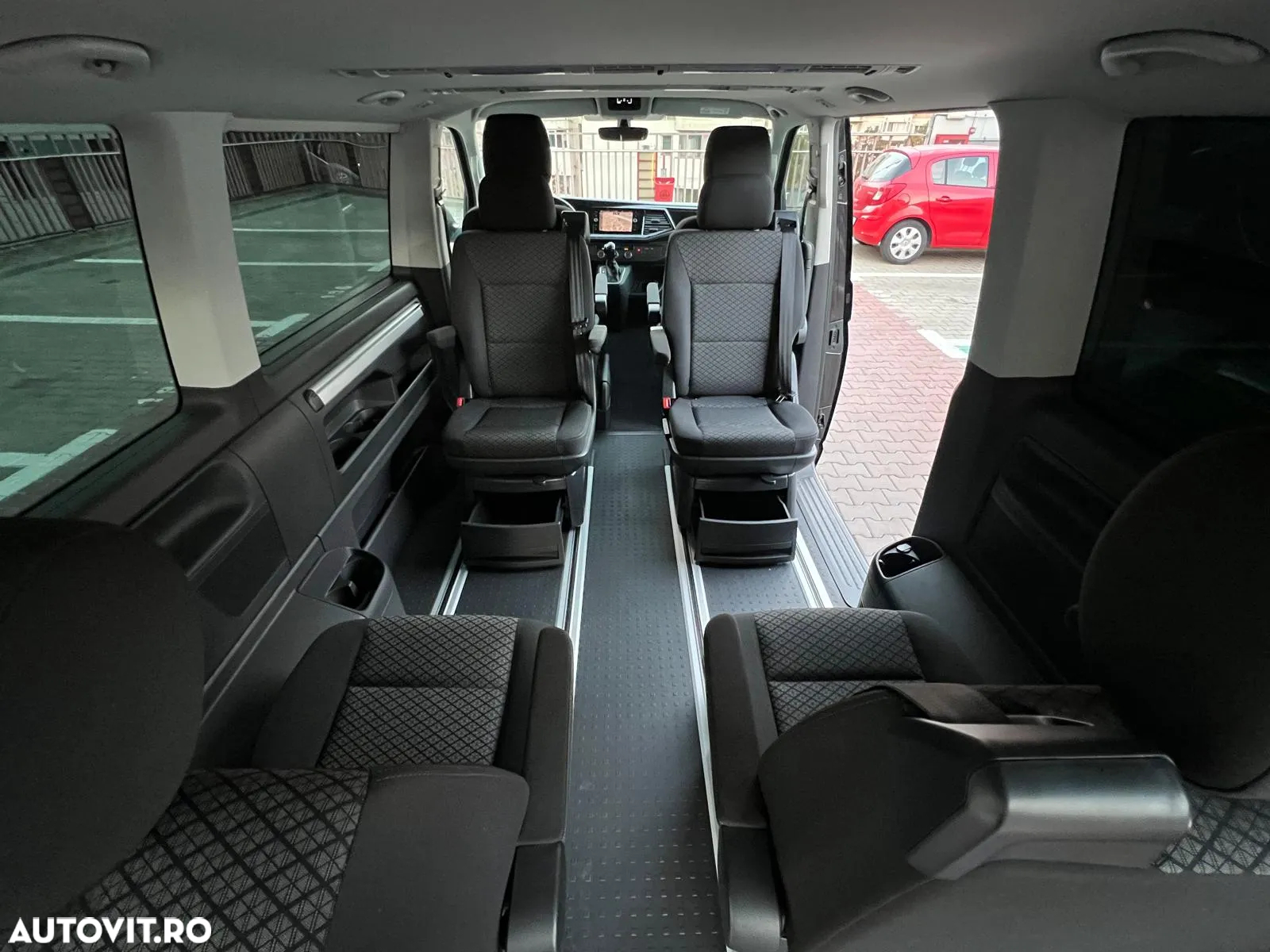 Volkswagen Multivan 2.0 TDI DSG 110KW Life - 19