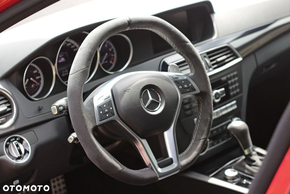 Mercedes-Benz Klasa C 63 AMG AMG SPEEDSHIFT MCT Edition 507 - 9