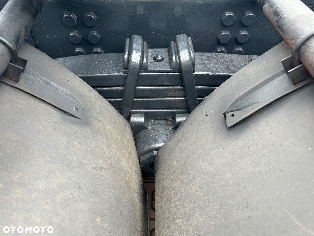 Scania R560 v6 resor 6x4 do drewna drzewa lasu hds - 9