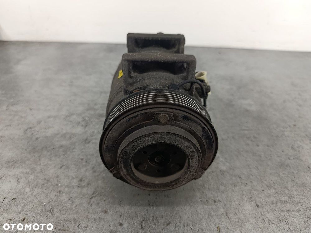 POMPA, SPRĘŻARKA KLIMATYZACJI VOLVO S80 I 8708581  P8684287 2.4 D - 4