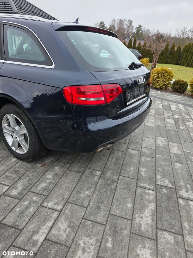 Audi A4 Avant 2.0 TDI DPF Ambiente - 11