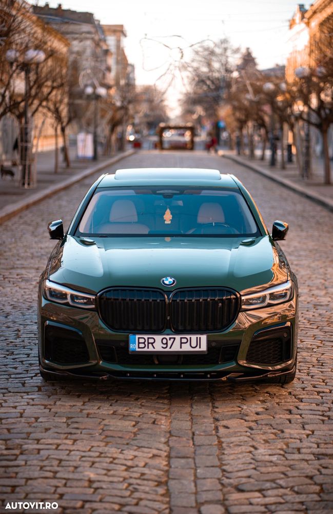 BMW Seria 7 750i xDrive - 1