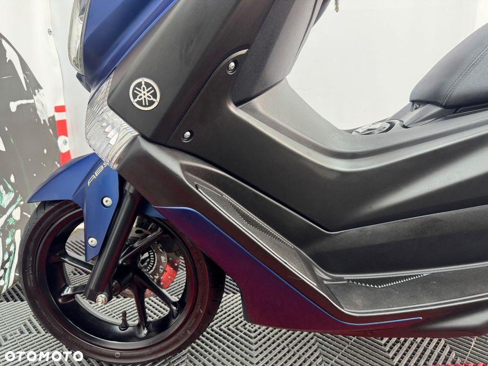 Yamaha NMAX - 12