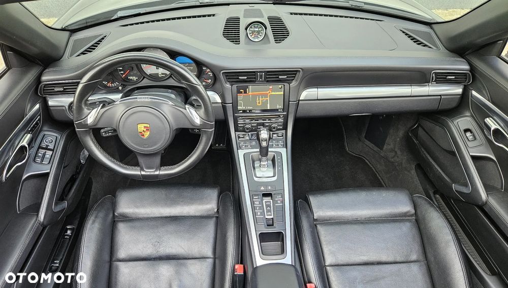 Porsche 911 Carrera 4S PDK - 16