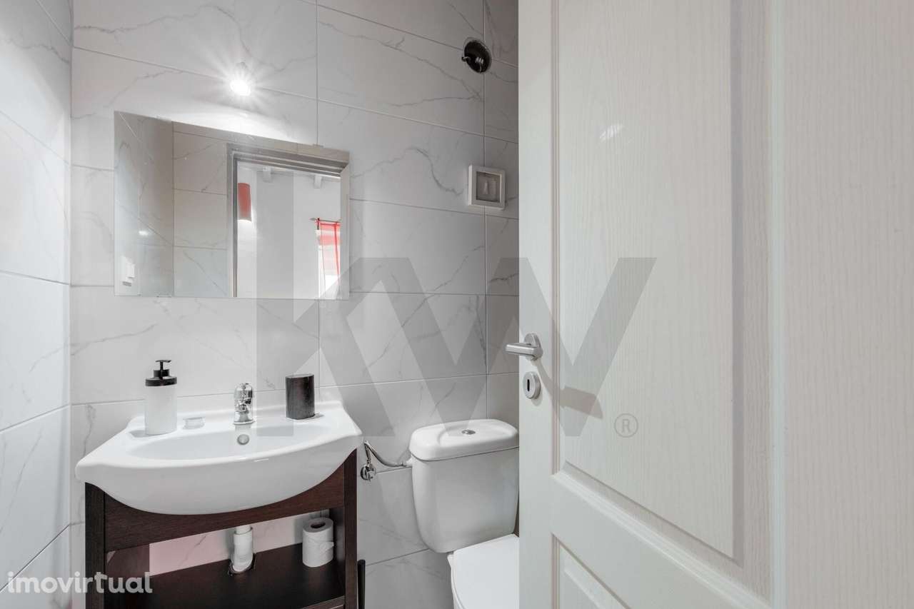 Moradia Térrea T5 com Piscina Totalmente Renovada para habitação ou in - Grande imagem: 4/24