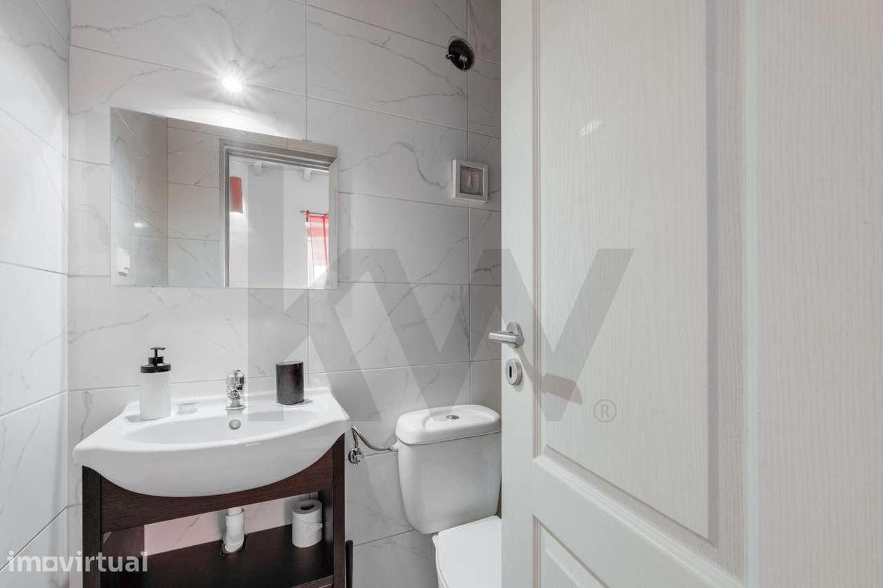Moradia Térrea T5 com Piscina Totalmente Renovada para habitação ou in - Grande imagem: 4/24
