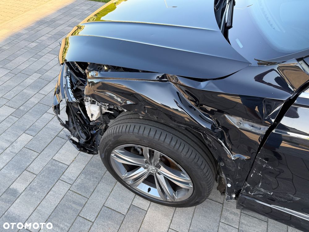 Volkswagen Tiguan 2.0 TDI SCR 4MotION DSG R-Line - 36