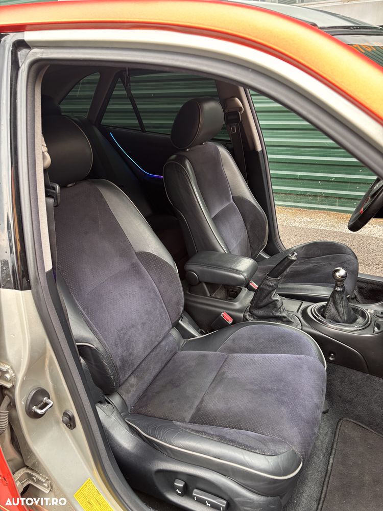 Lexus Seria IS 200 SportCross - 12