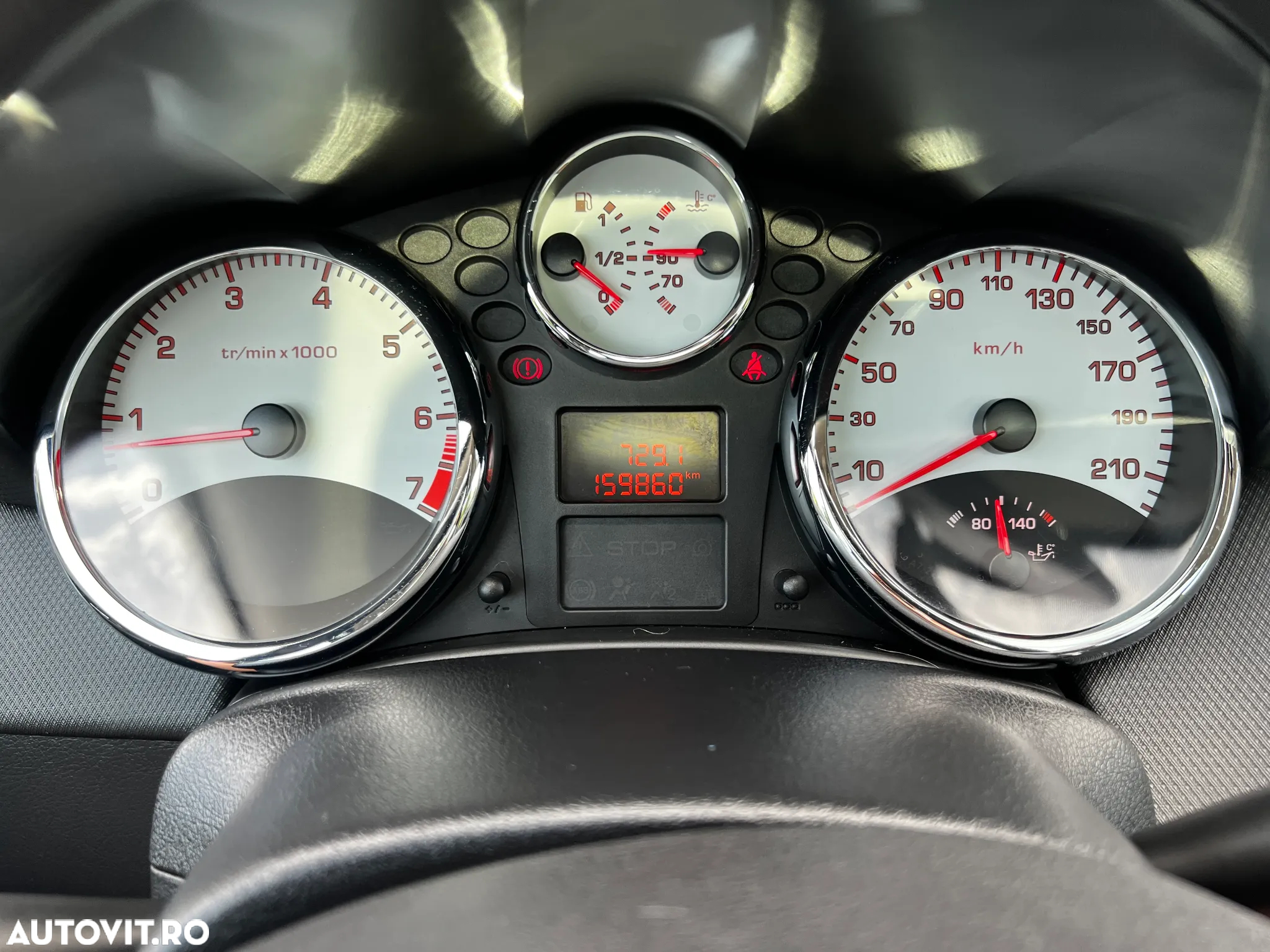 Peugeot 207 1.4 E Premium - 10
