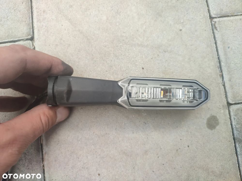 Kierunkowskaz lewy tył Kawasaki Z900 - 1