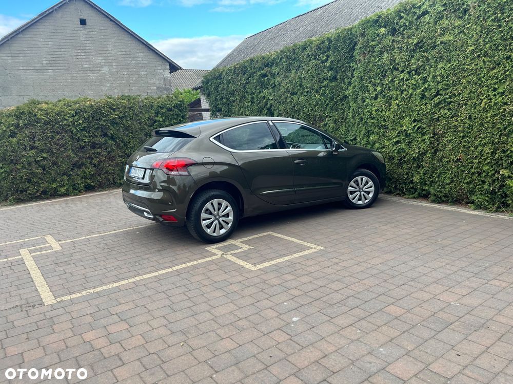 Citroën DS4 HDi 115 Chic - 8