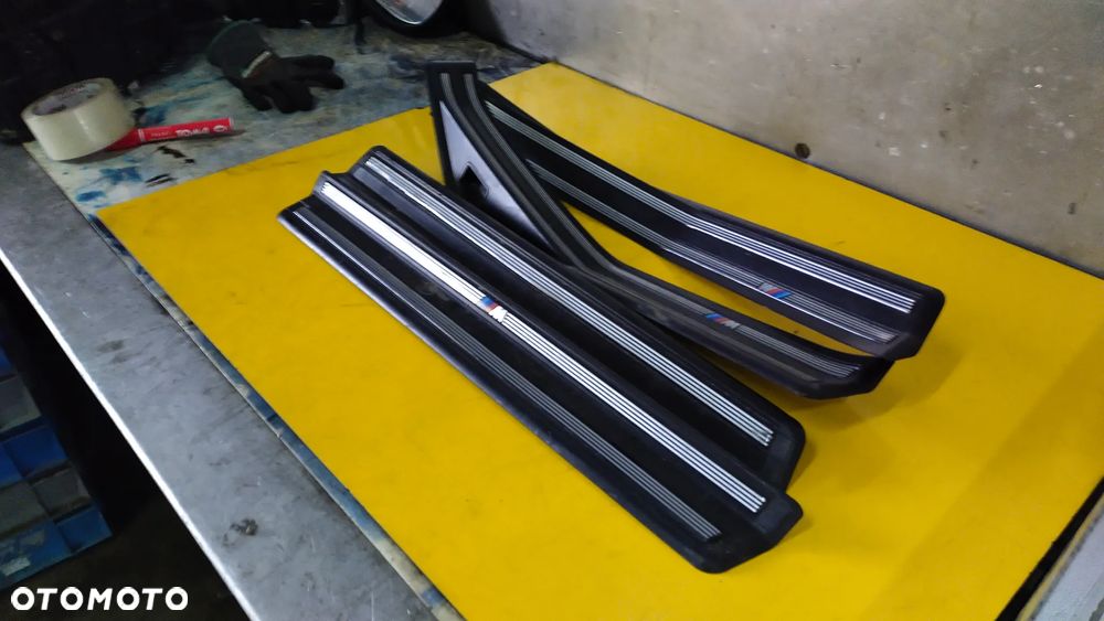 LISTWY NAKŁADKI PROGOWE MPAKIET BMW E46  51 47 7 891 985 - 4