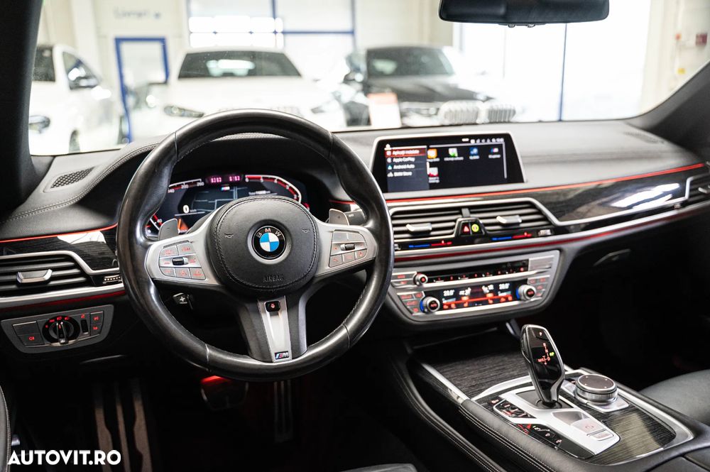 BMW Seria 7 730d xDrive - 28