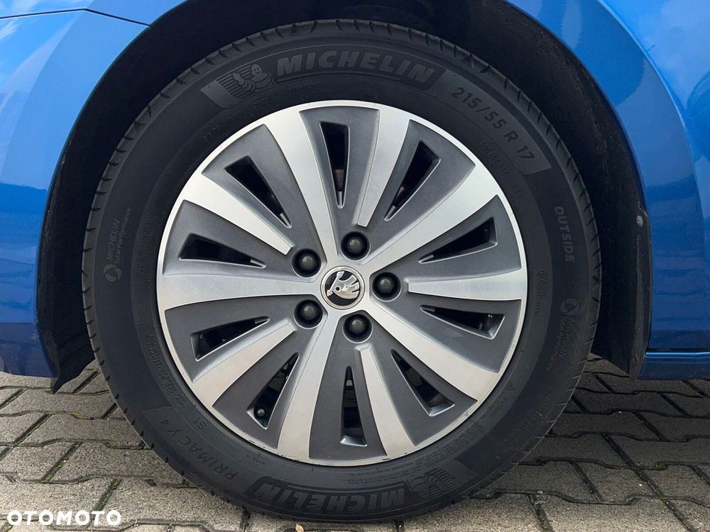 Skoda Superb 2.0 TDI SCR Style DSG - 35