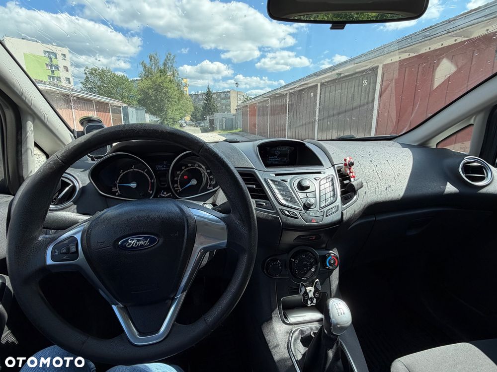 Ford Fiesta 1.5 TDCi Ambiente - 4