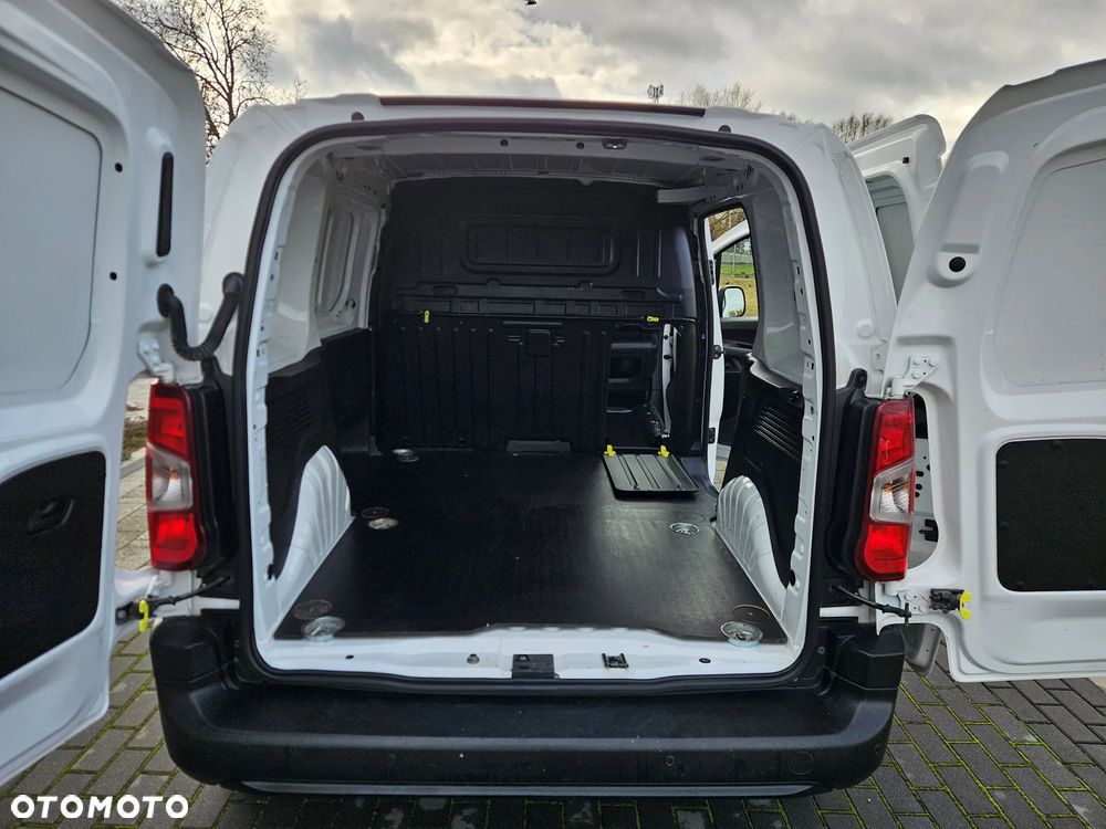 Toyota ProAce City 1.5D-4D 102KM - 15