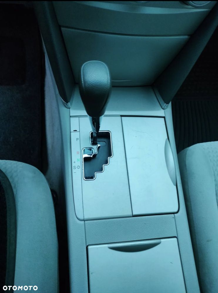 Toyota Camry 2.5 SE - 9