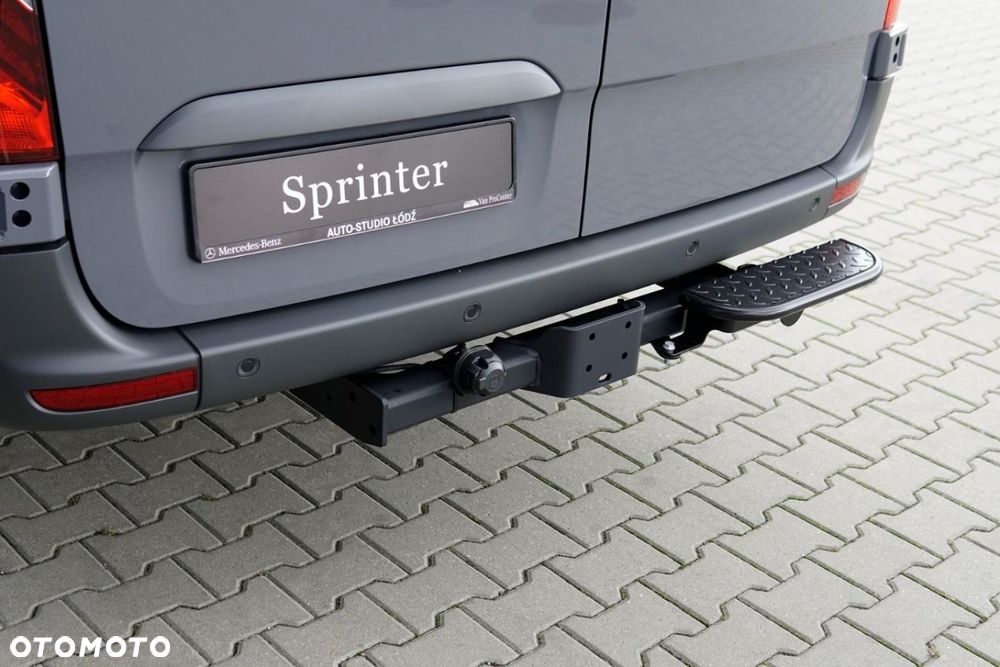 Mercedes-Benz Sprinter - 22