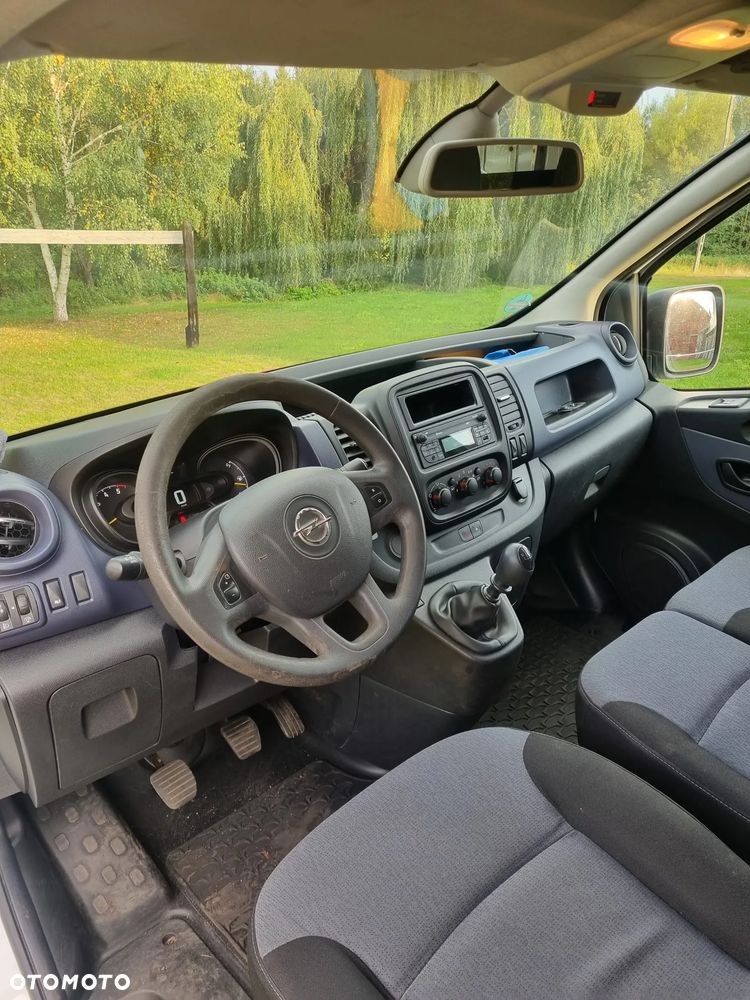 Opel Vivaro 2016 photo 2