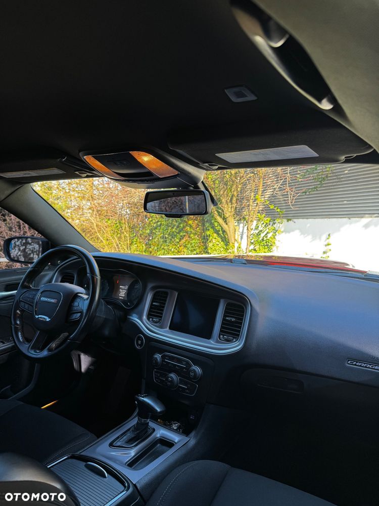 Dodge Charger 5.7 R/T - 12