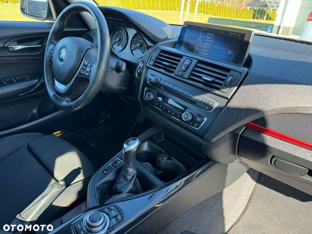 BMW Seria 1 118d Sport Line - 30