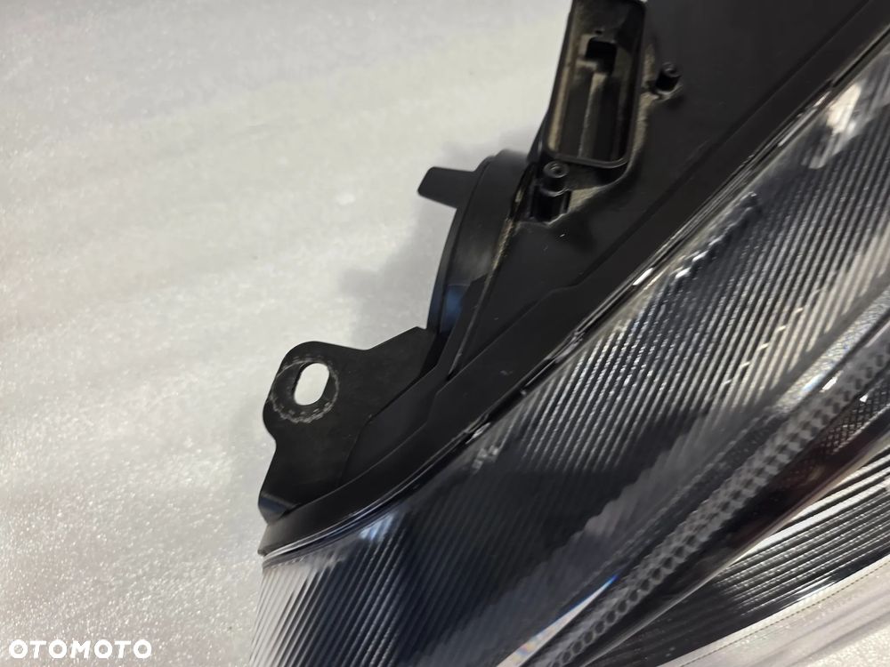 FORD FOCUS MK3 III LIFT 14- LEWA CIEMNA ZWYKŁA LAMPA LED , NR F1EB-13W030-GB , NR AUKCJI LPP260 - 6