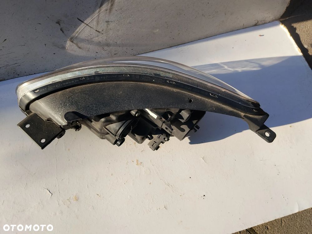 Lampa Prawa Kia Soul II 2 Soczewka z LED Europa bdb.stan - 2