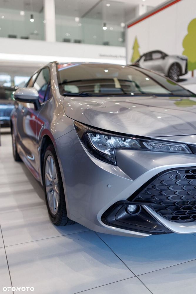 Toyota Corolla 1.8 Hybrid Comfort - 12
