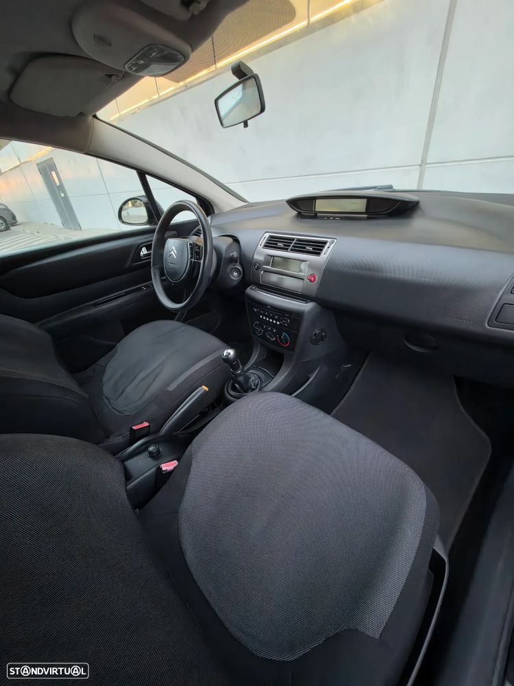Citroën C4 1.6 HDi VTR - 15