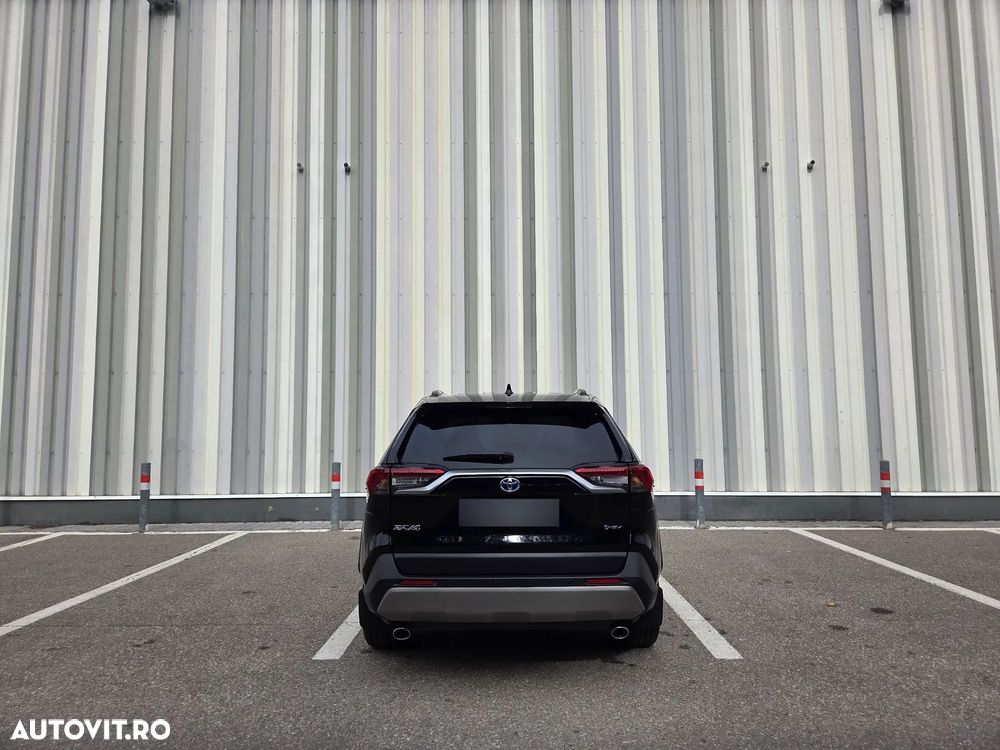 Toyota RAV4 - 7