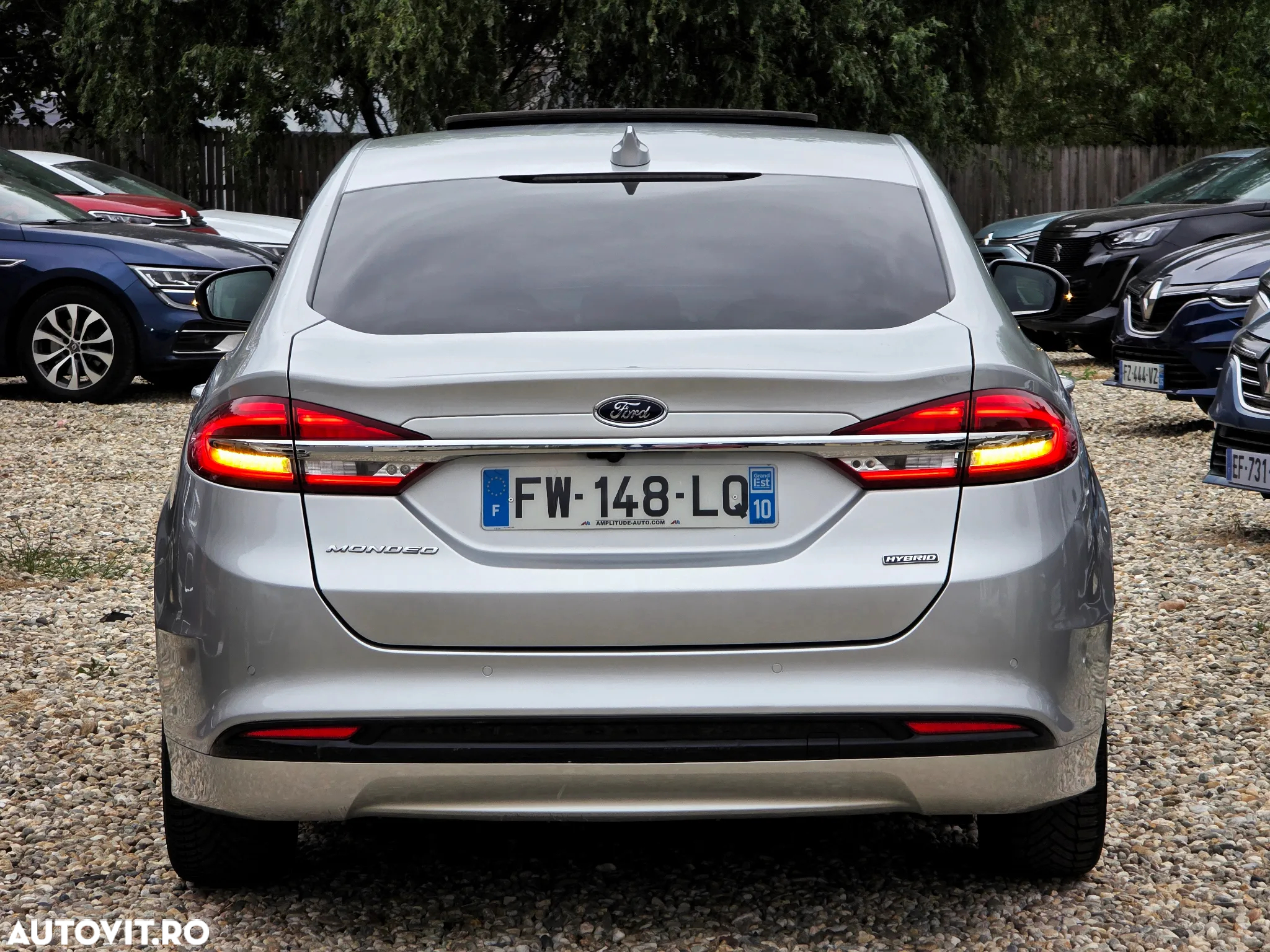 Ford Mondeo 2.0 HEV Titanium - 11