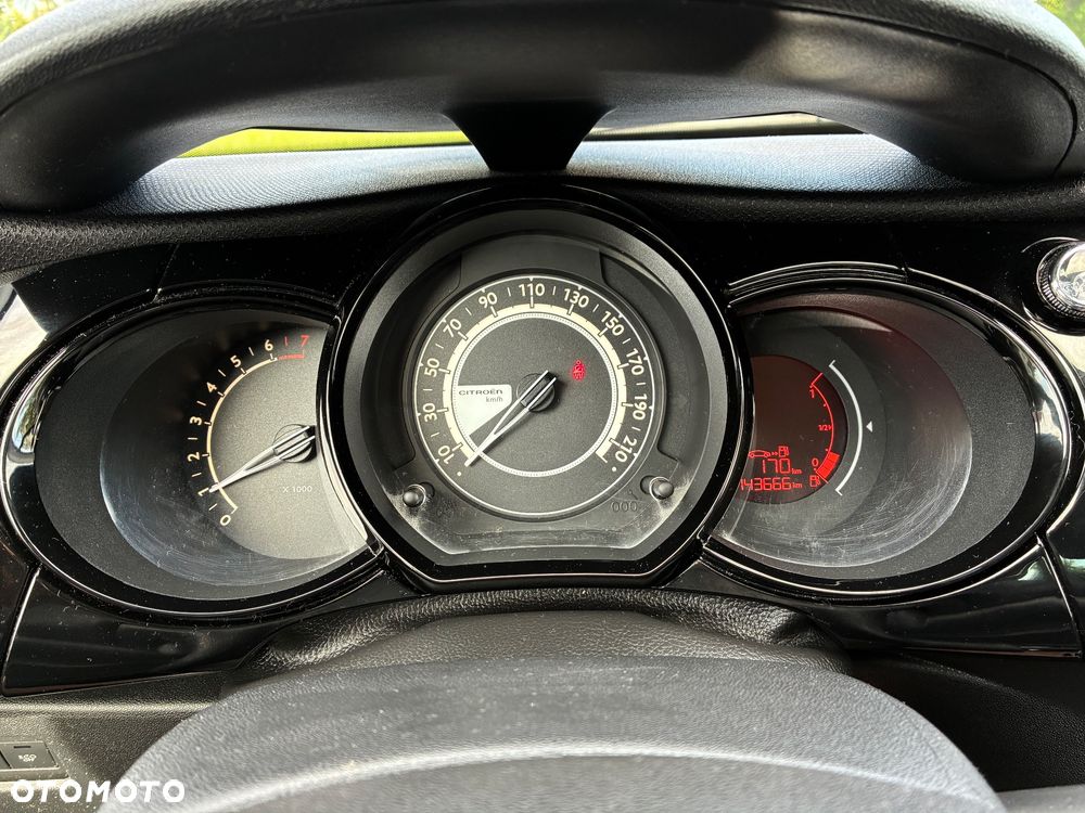 Citroën C3 1.2 PureTech Exclusive - 17