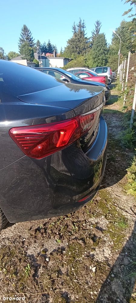 Toyota Avensis 1.8 Prestige - 24