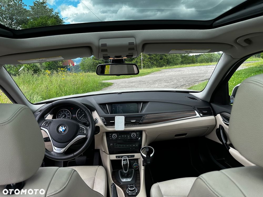 BMW X1 xDrive28i - 11