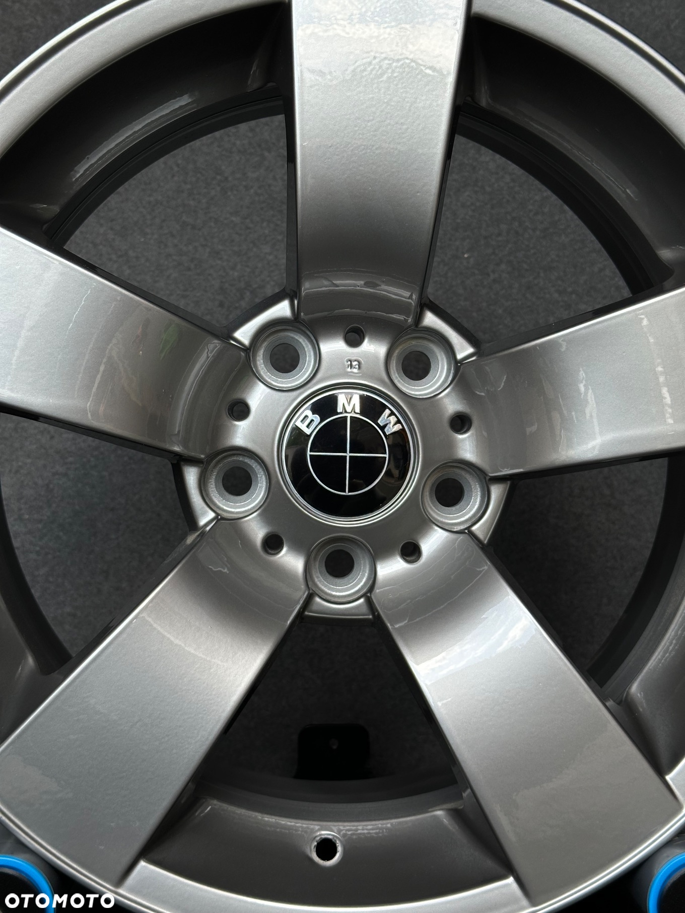Oryginalne felgi BMW 17 5x120 alufelgi E90 Styling 122 F30 3 E46 Z3 Z4 F20 E87 E81 F10 F12 E60 X1 X3 X4 X5 E39 xDrive 8j ET20 Opel Insignia grafitowe Ferric Grey - 6