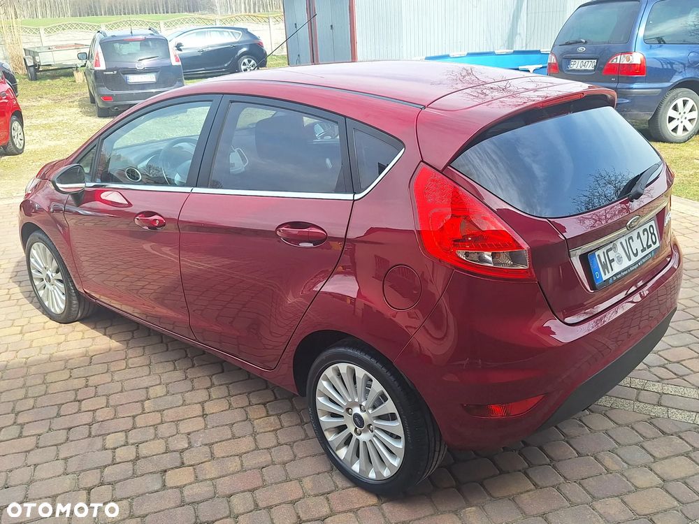 Ford Fiesta 1.25 Celebration - 3