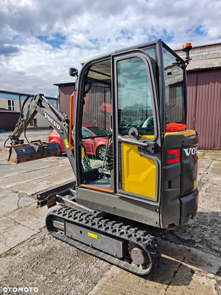 Volvo EC18E - 20