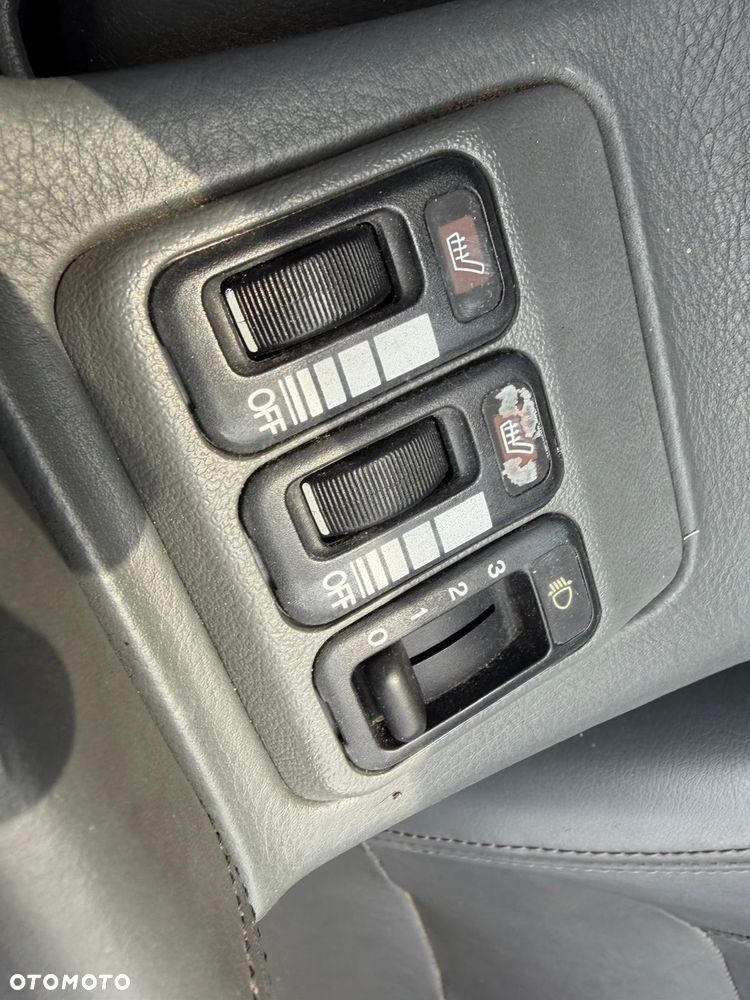 Honda Legend 3.2 - 35