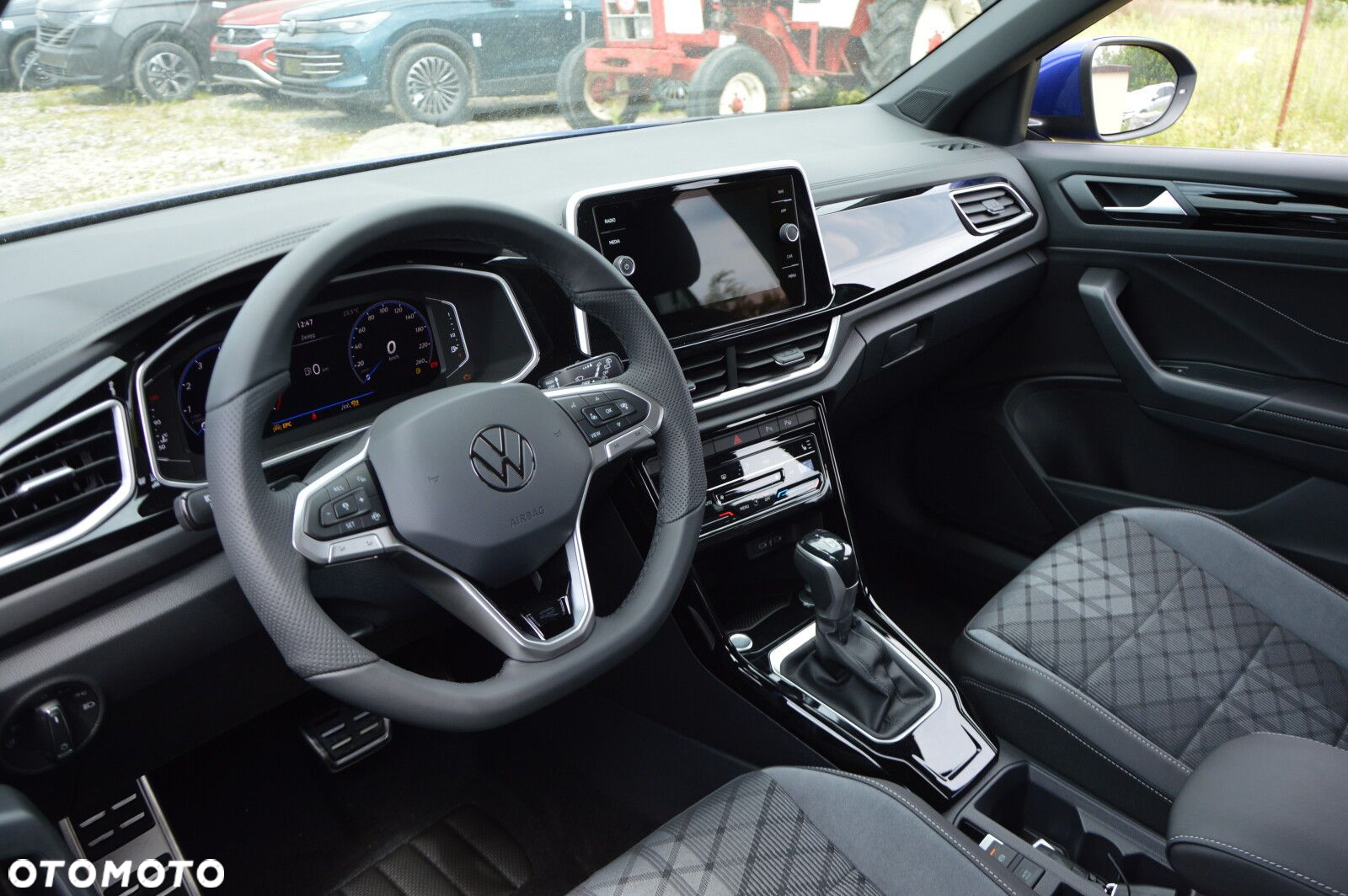 Volkswagen T-Roc - 11