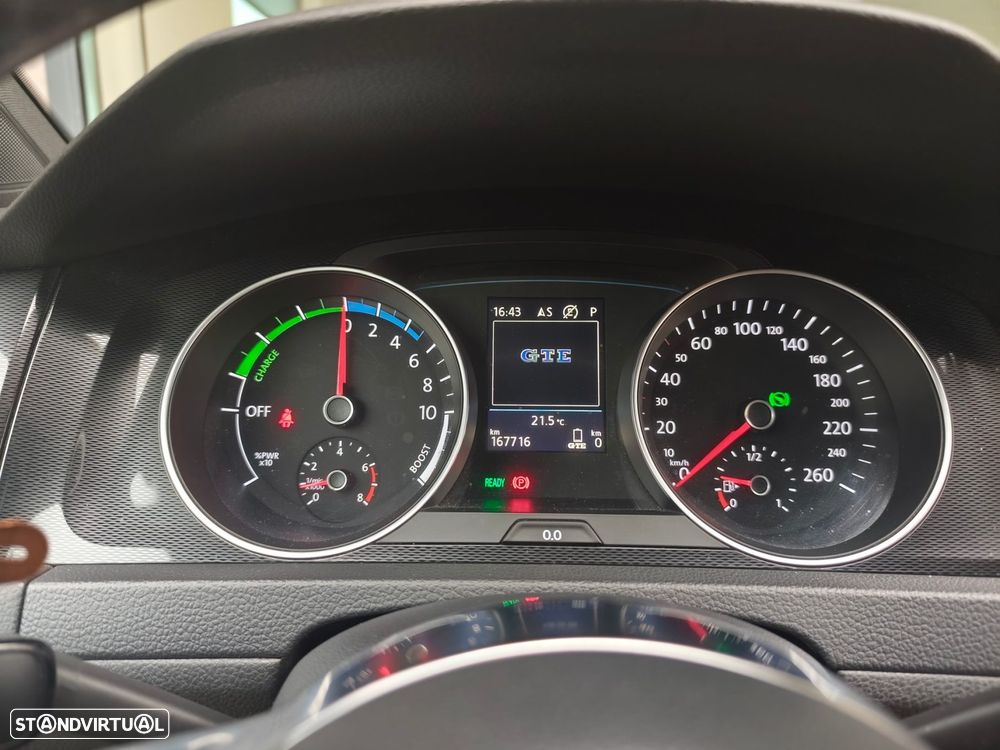 VW Golf 1.4 GTE Plug-In-Hybrid DSG - 32