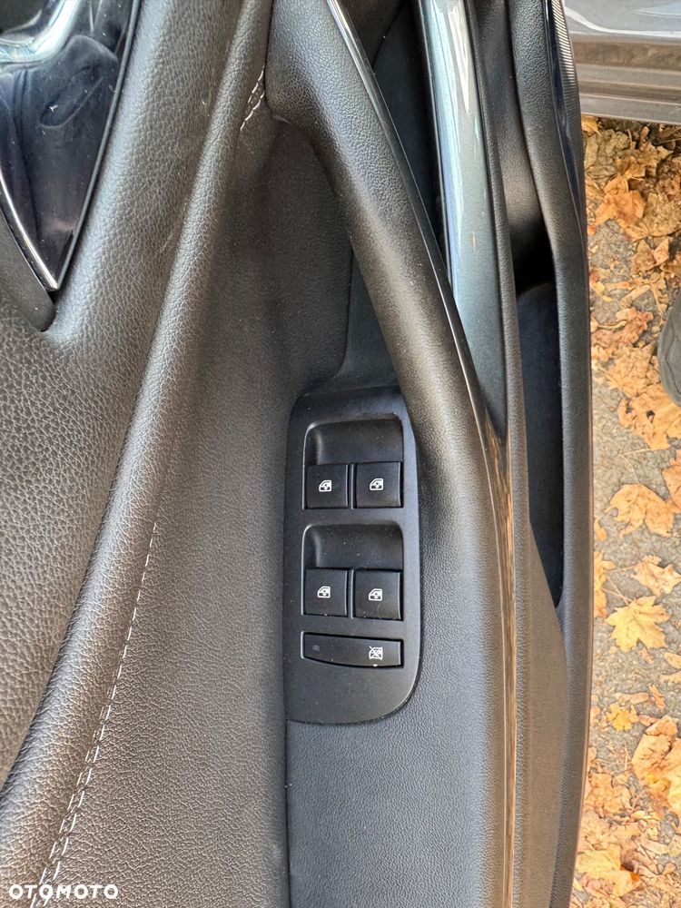 Opel Zafira 2016