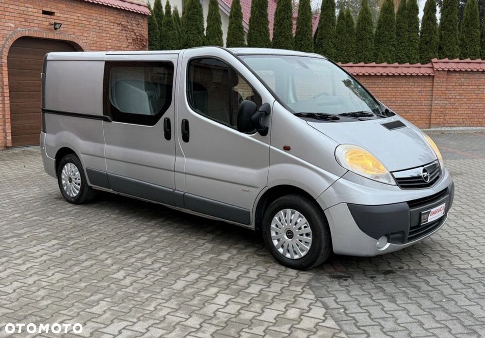 Opel Vivaro - 8