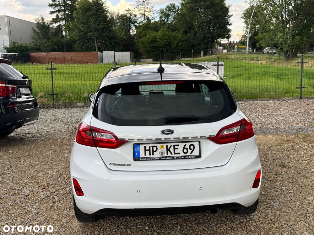Ford Fiesta - 22