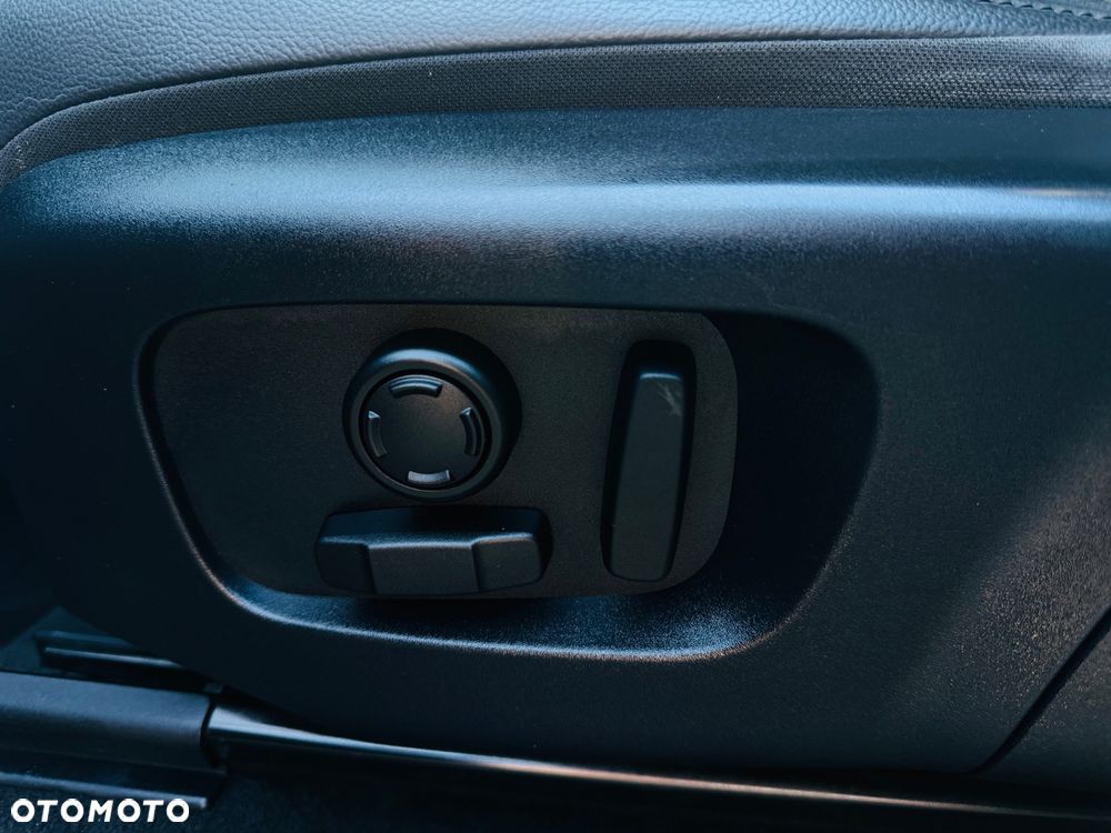 Land Rover Discovery Sport D165 Dynamic S - 12