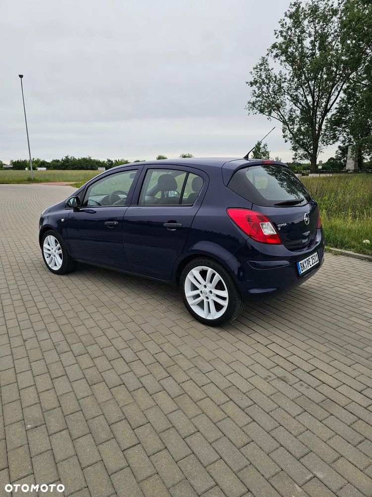 Opel Corsa 1.2 16V (ecoFLEX) Color Edition - 3