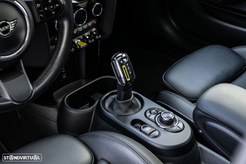 MINI 3 Portas Cooper E Classic S - 22