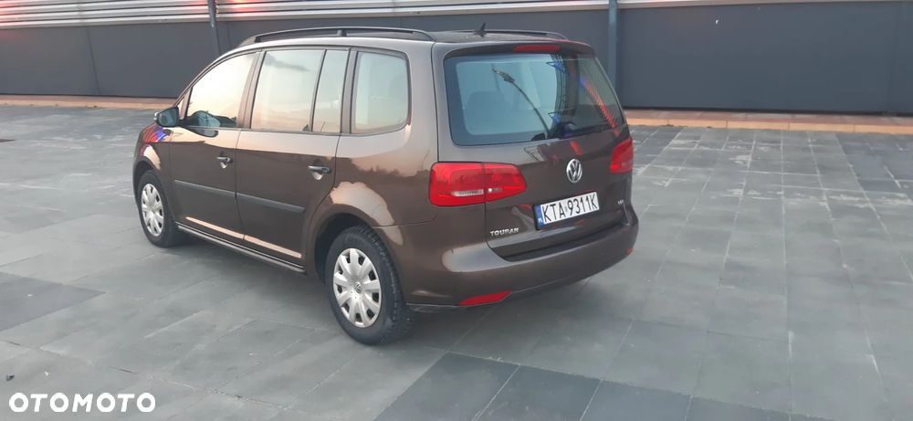 Volkswagen Touran - 4