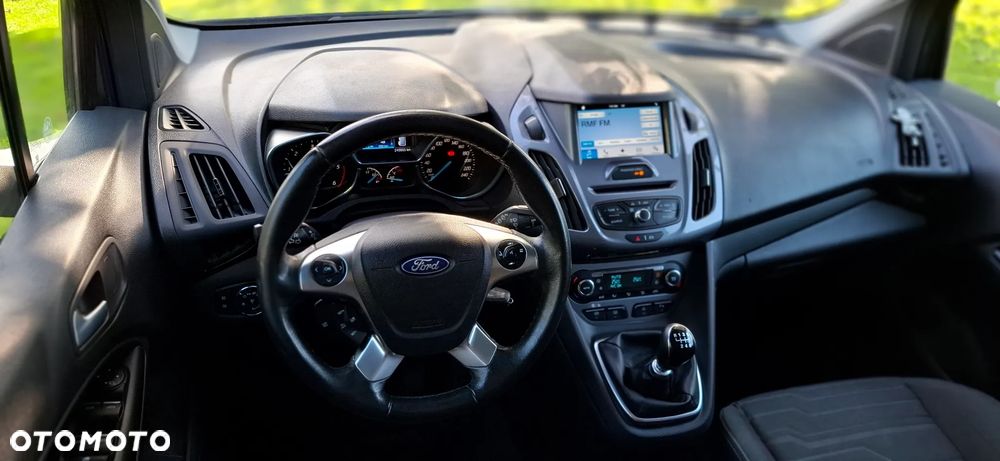 Ford Tourneo Connect 1.5 TDCi Titanium - 29