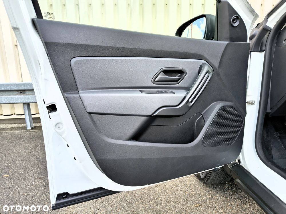 Dacia Duster SCe 115 2WD Essential - 24