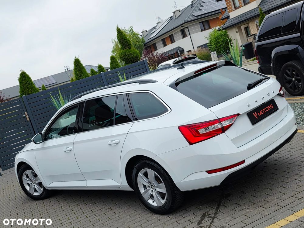 Skoda Superb Combi 1.6 TDI DSG Style - 2